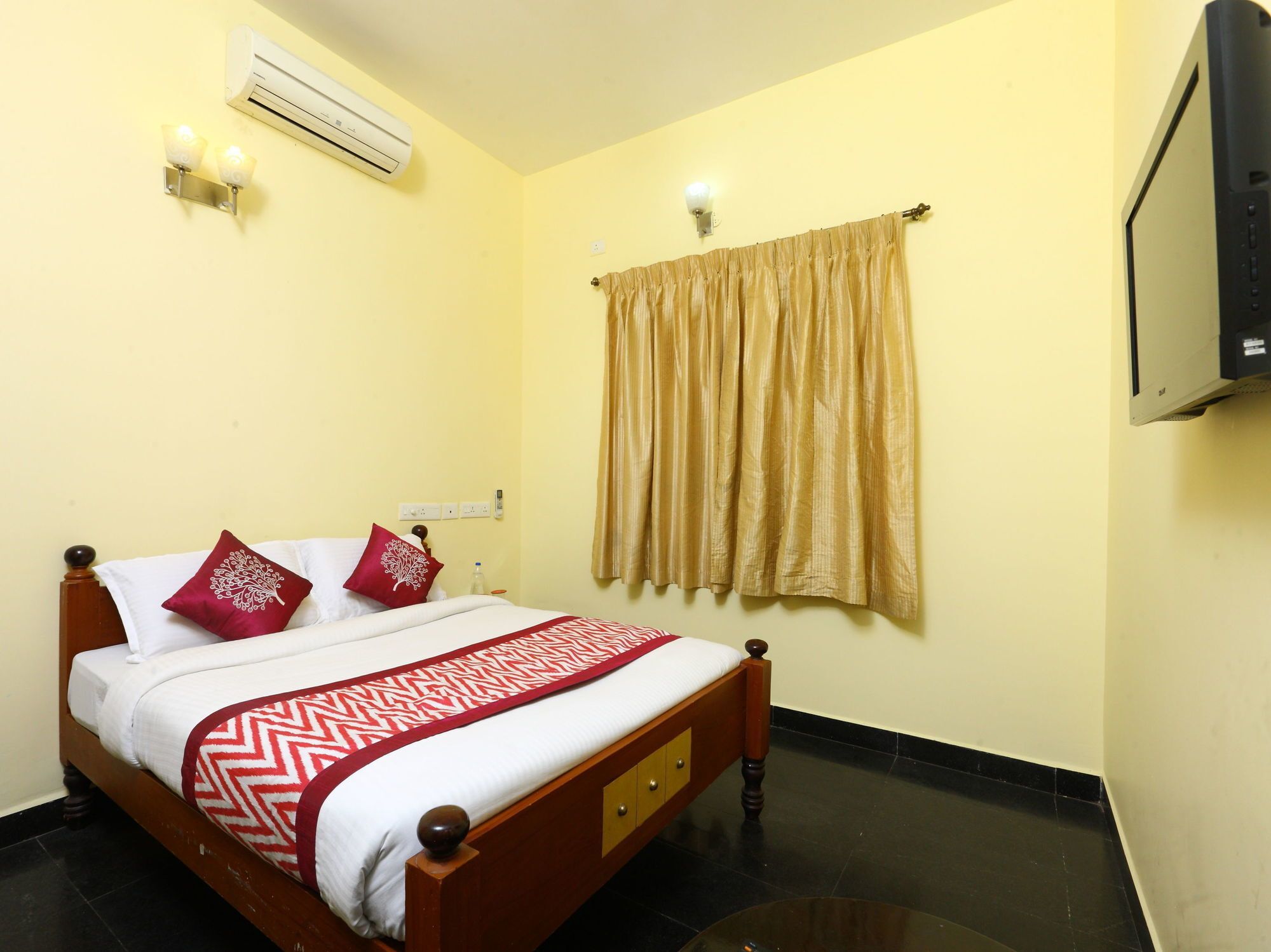 Oyo 10630 Hotel Nano Turf 马杜赖 外观 照片