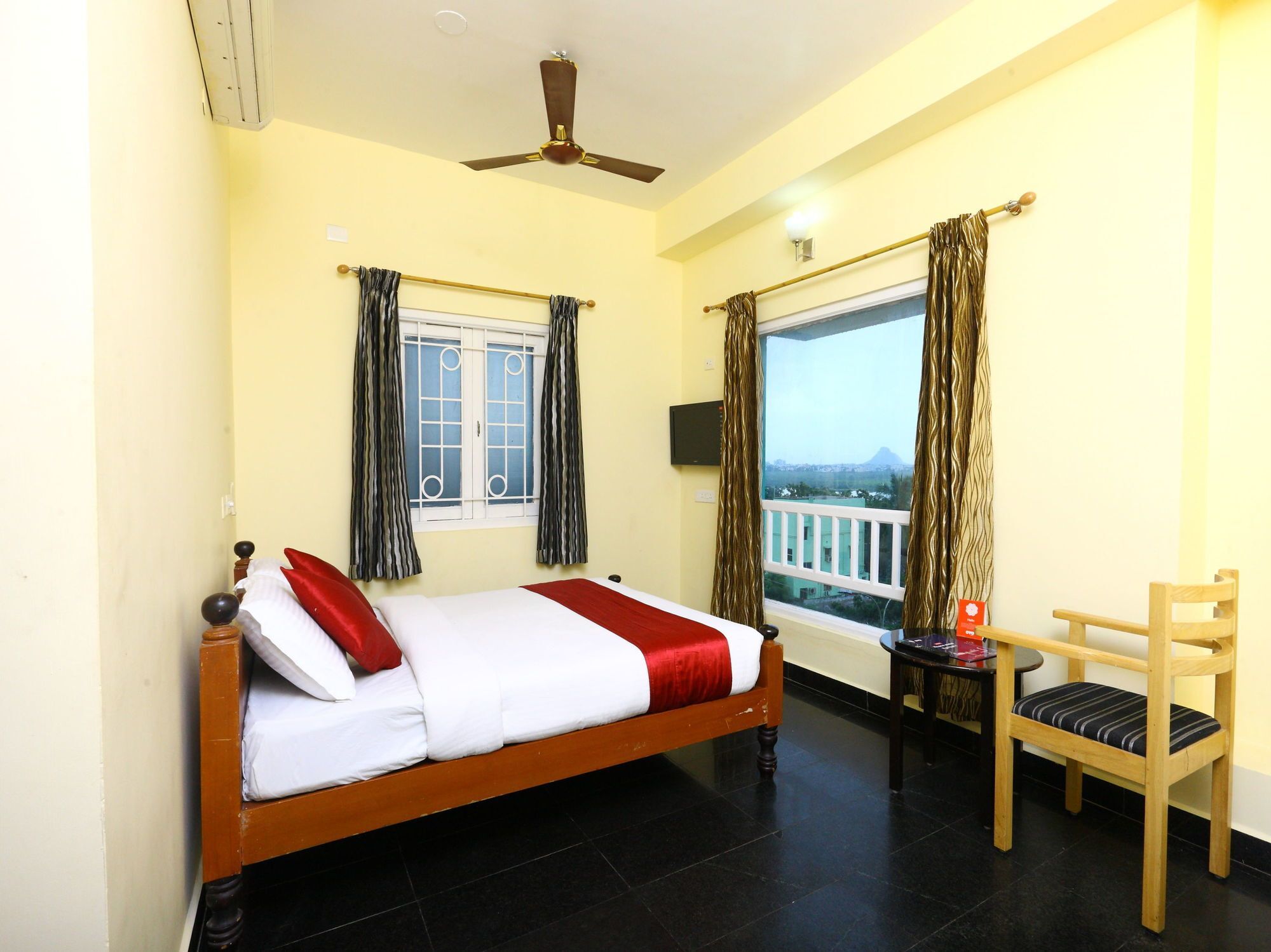 Oyo 10630 Hotel Nano Turf 马杜赖 外观 照片
